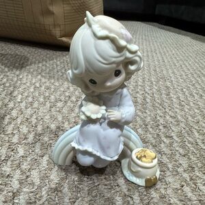 Precious Moments Figurine